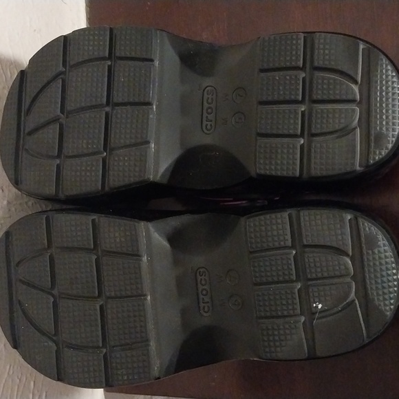 Crocs Clogs - Picture 7 of 10
